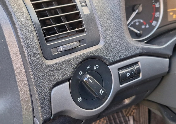 Skoda Octavia cena 19900 przebieg: 218000, rok produkcji 2011 z Nowa Ruda małe 407